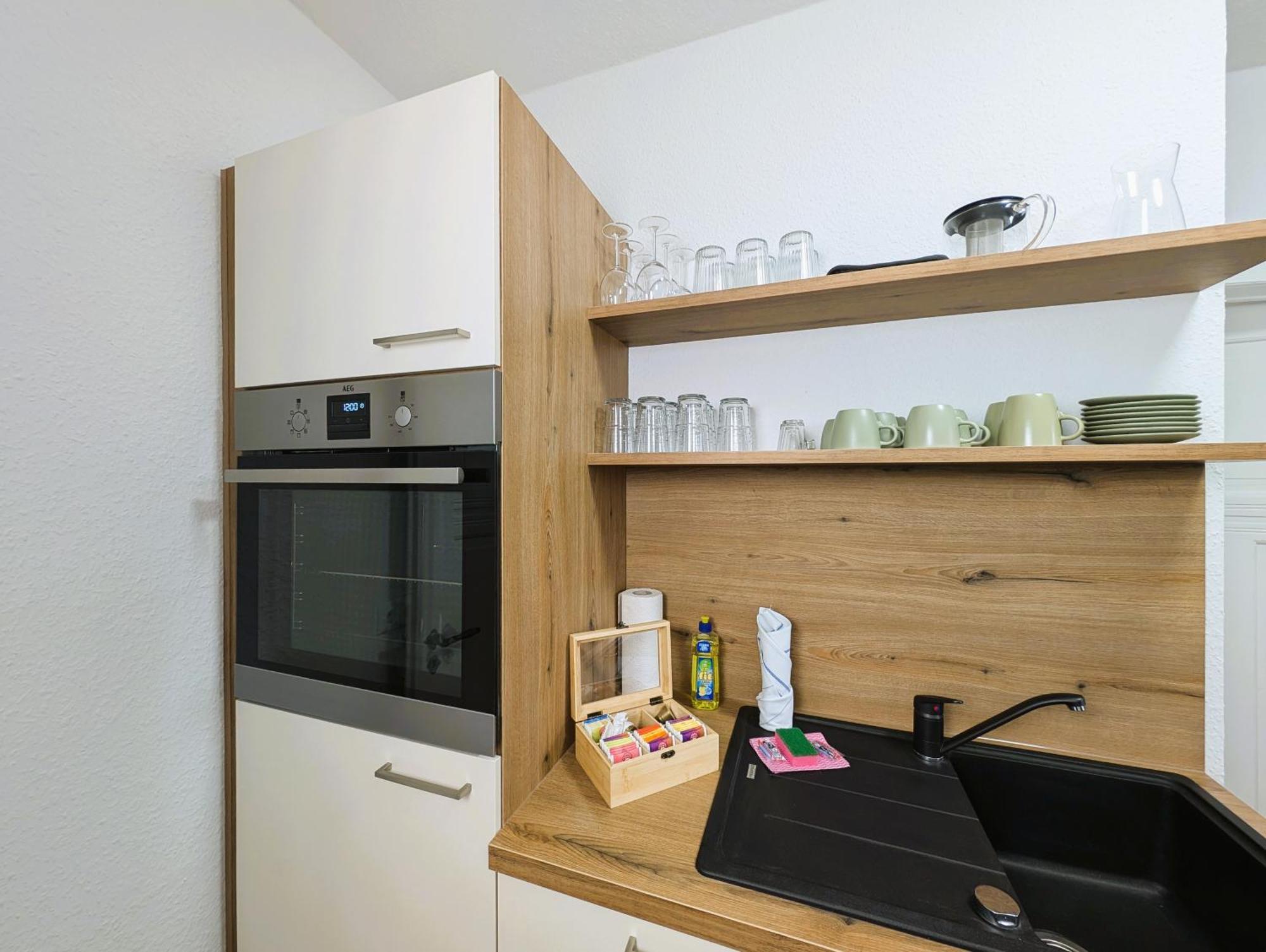 אילמנאו Bohnapartments - Topfmarkt Xxl Suiten - Neu In Top Zentrumslage, Vollausstattung, Wlan, Parkplaetze מראה חיצוני תמונה